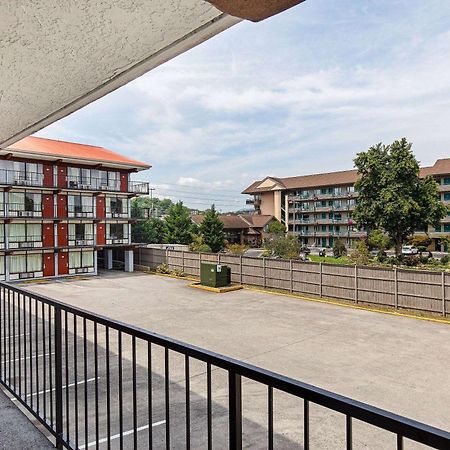 Americana Inn A Travelodge By Wyndham Pigeon Forge Exterior foto