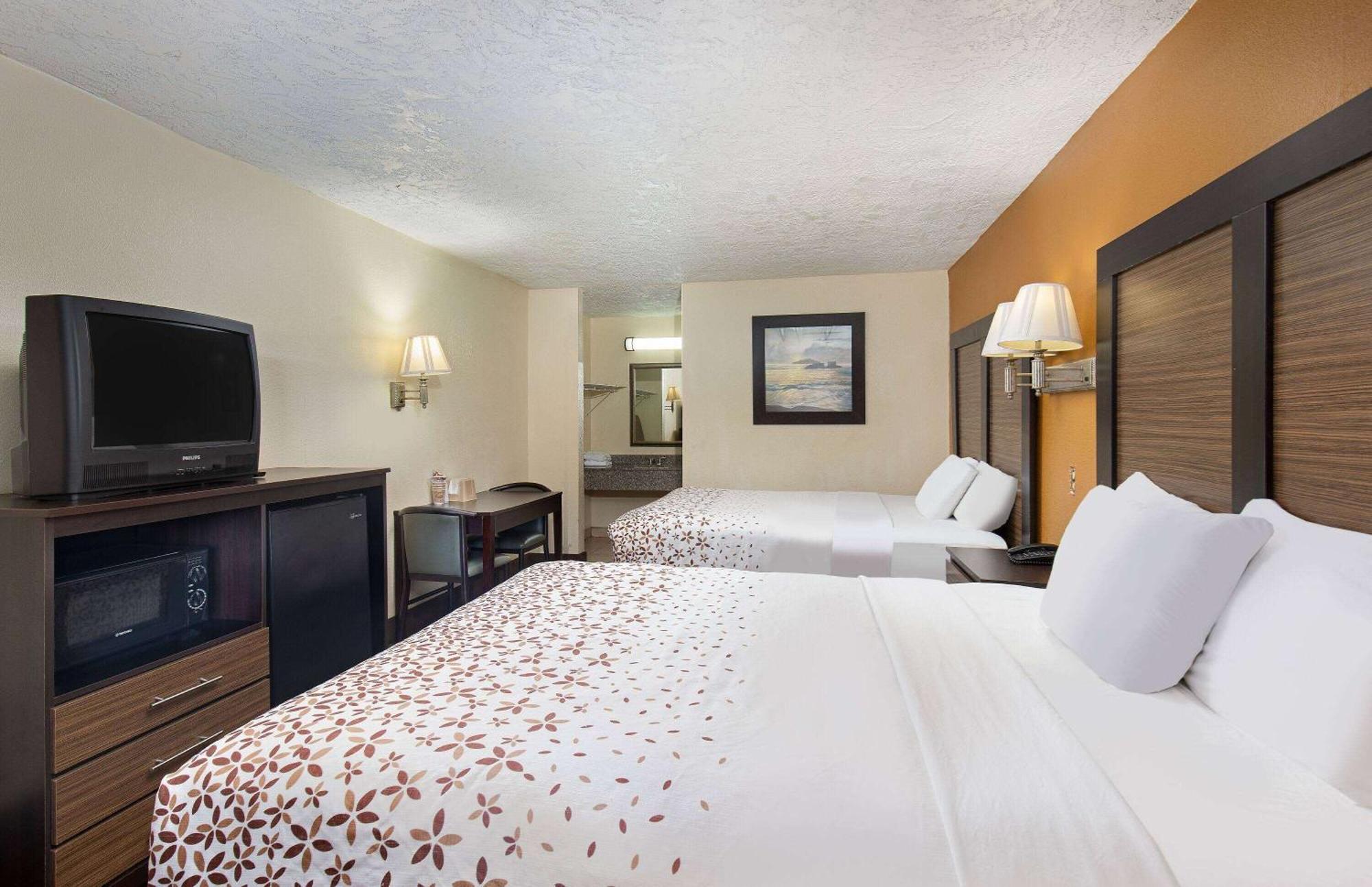 Americana Inn A Travelodge By Wyndham Pigeon Forge Exterior foto