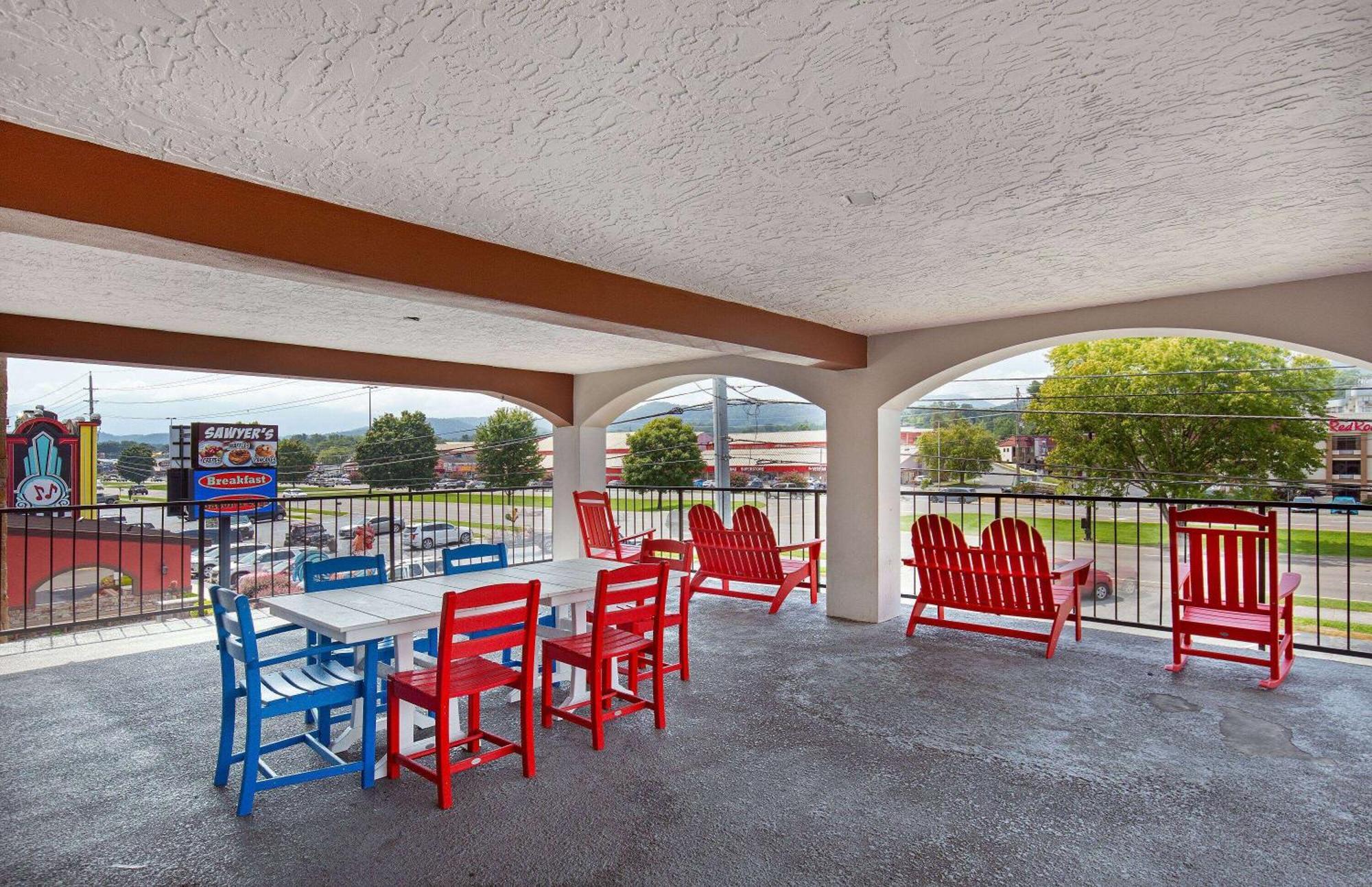 Americana Inn A Travelodge By Wyndham Pigeon Forge Exterior foto